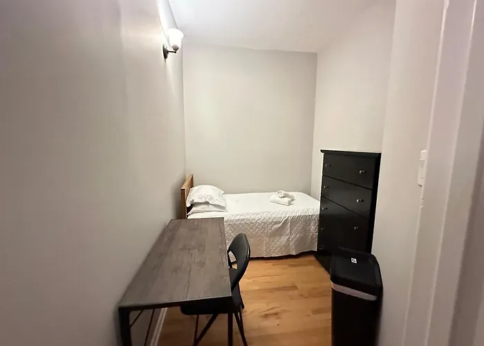 Homestay Wonderful Close To Downtown - Free Parking *