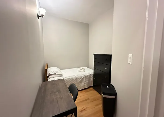 Wonderful Close To Downtown - Free Parking Homestay Chicago