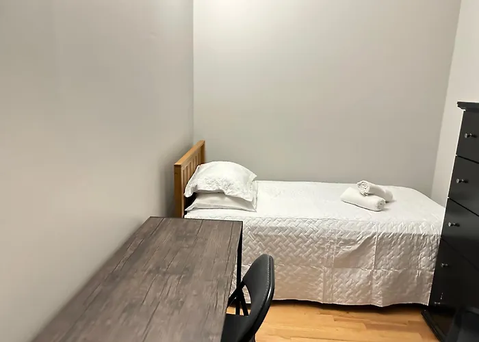 Wonderful Close To Downtown - Free Parking Homestay Chicago