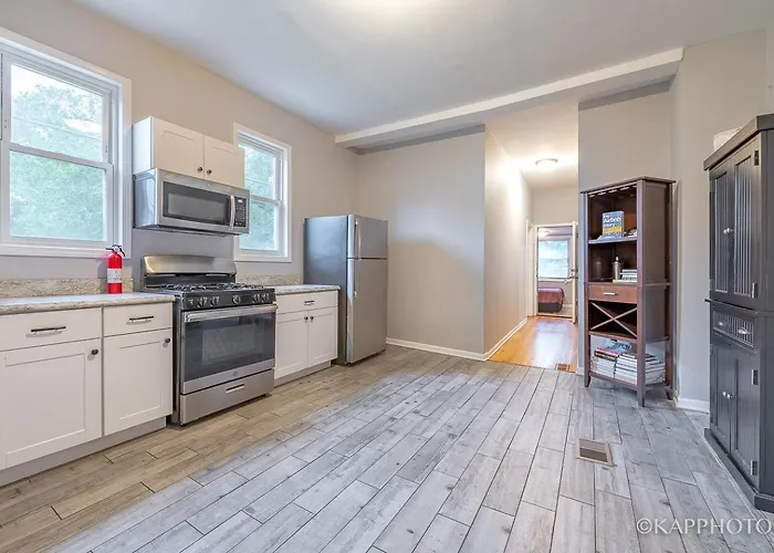 Privatunterkunft Wonderful Close To Downtown - Free Parking