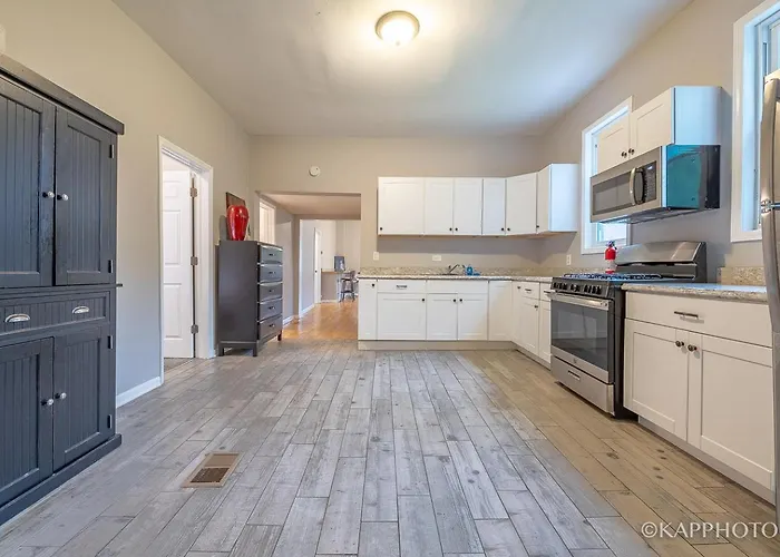 Wonderful Close To Downtown - Free Parking *