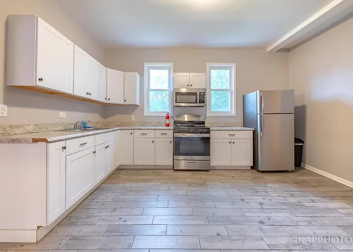 Wonderful Close To Downtown - Free Parking Chicago