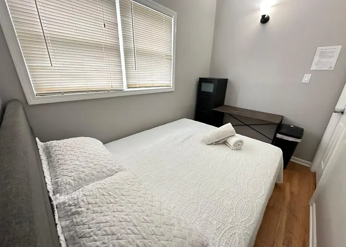 Wonderful Close To Downtown - Free Parking *