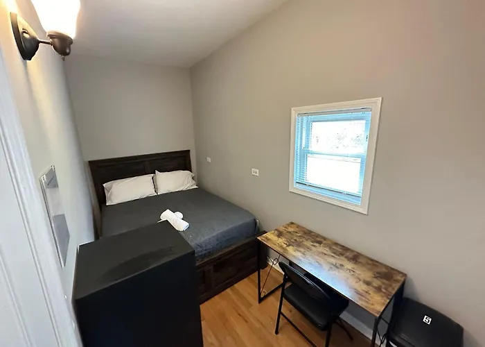 Wonderful Close To Downtown - Free Parking Homestay *