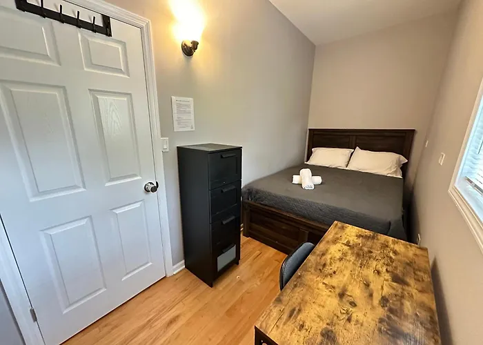 Homestay Wonderful Close To Downtown - Free Parking Chicago