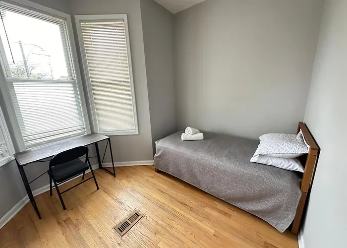 Wonderful Close To Downtown - Free Parking * Chicago