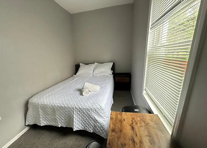 Wonderful Close To Downtown - Free Parking Privatunterkunft