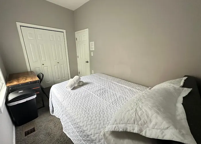 Homestay Wonderful Close To Downtown - Free Parking Chicago