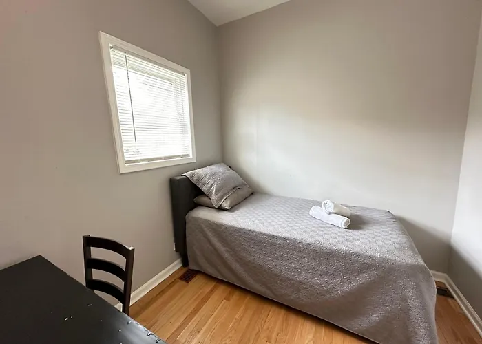 Wonderful Close To Downtown - Free Parking Chicago
