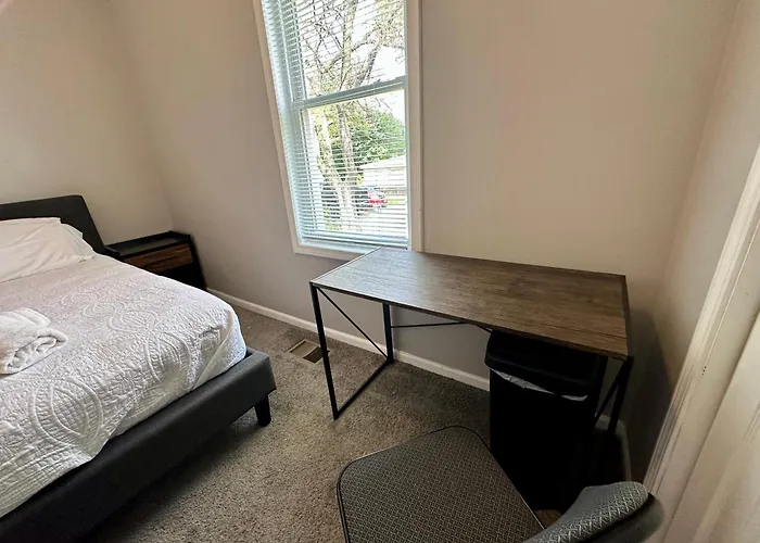 Wonderful Close To Downtown - Free Parking Homestay Chicago