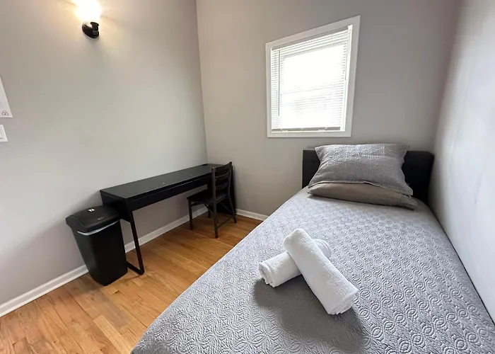 Wonderful Close To Downtown - Free Parking